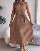 Elegant standing collar sleeveless waist pleated long skirt