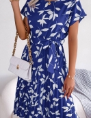 Leisure leaves short -sleeved big swinging a pleated dress