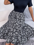 Casual off -the -shoulder flower flowers in the ruffled side dress